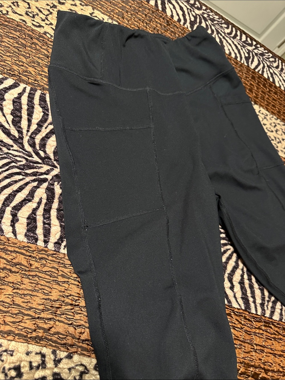 Black High-Waist Active Leggings - Picture 3 of 7